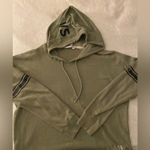 VS Lightweight Hoodie